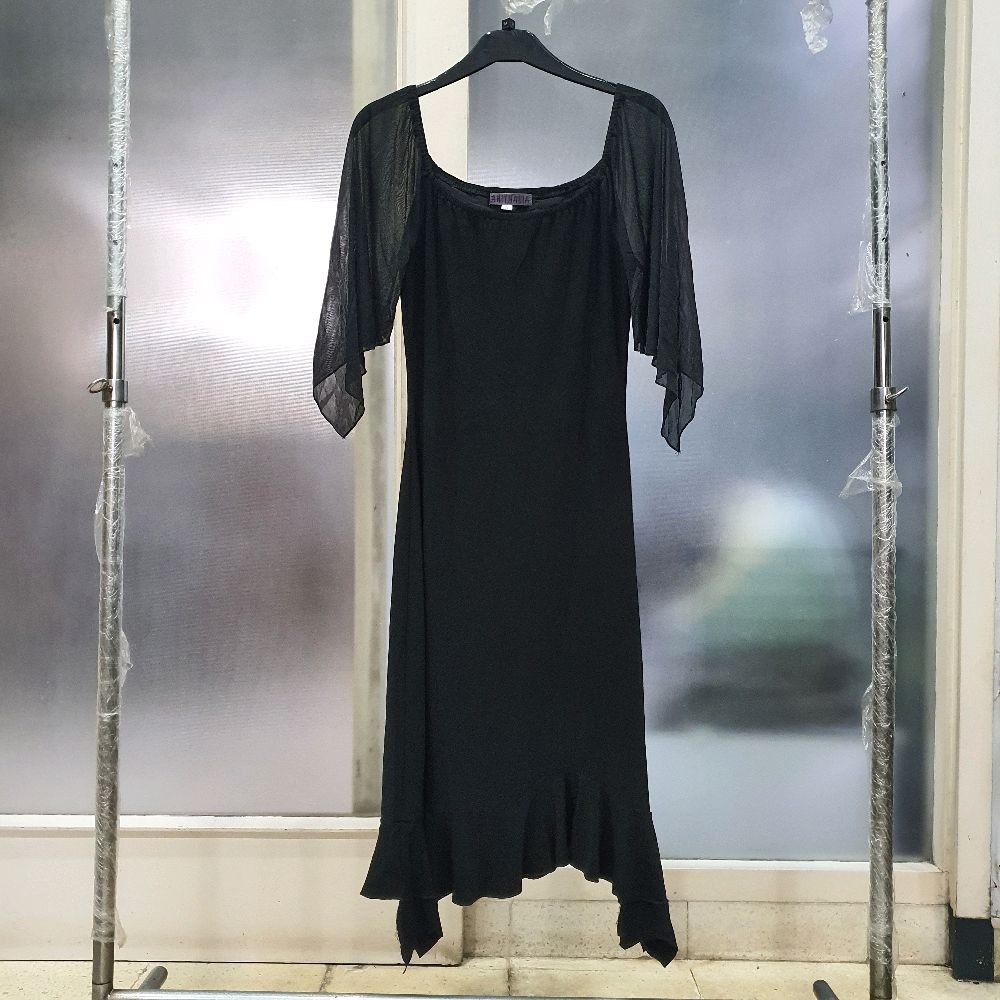 G dress gaun pesta arithalia hitam preloved second Wanita Kondangan Midi Casual Remaja