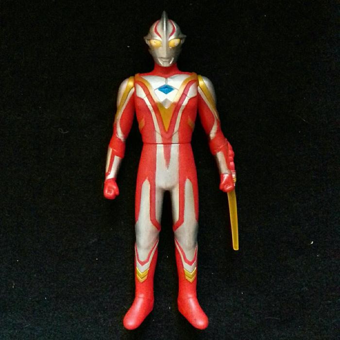 MAINAN... UHS Ultra Hero Series 16 Cm Ultraman Mebius Brave by Bandai 2008