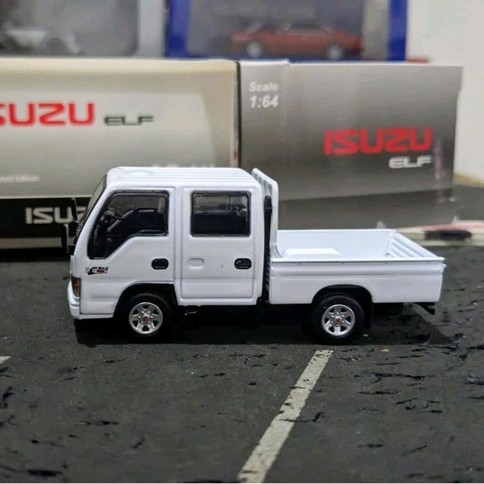 Diecast Model 1 Model1 Isuzu Elf White