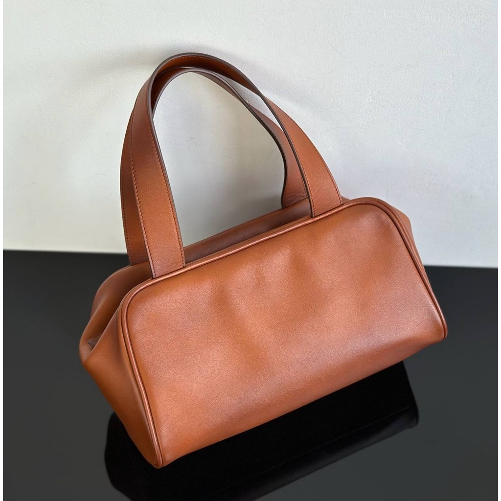 25AW Luxury Cognac Leather Bag - Vintage Top Handle Purse for Women - MiuMiu Style Shoulder Tote - D