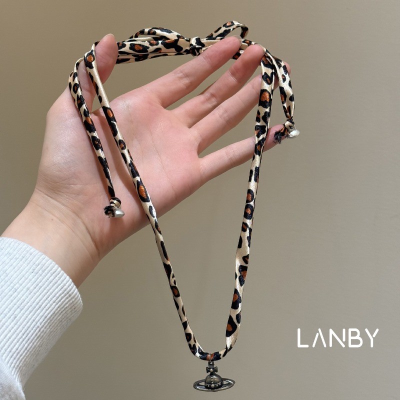 [LANBY] Kalung Kain Motif Macan Kumbang Pendanta Saturnus Klasik Moderen Desain Unik K008