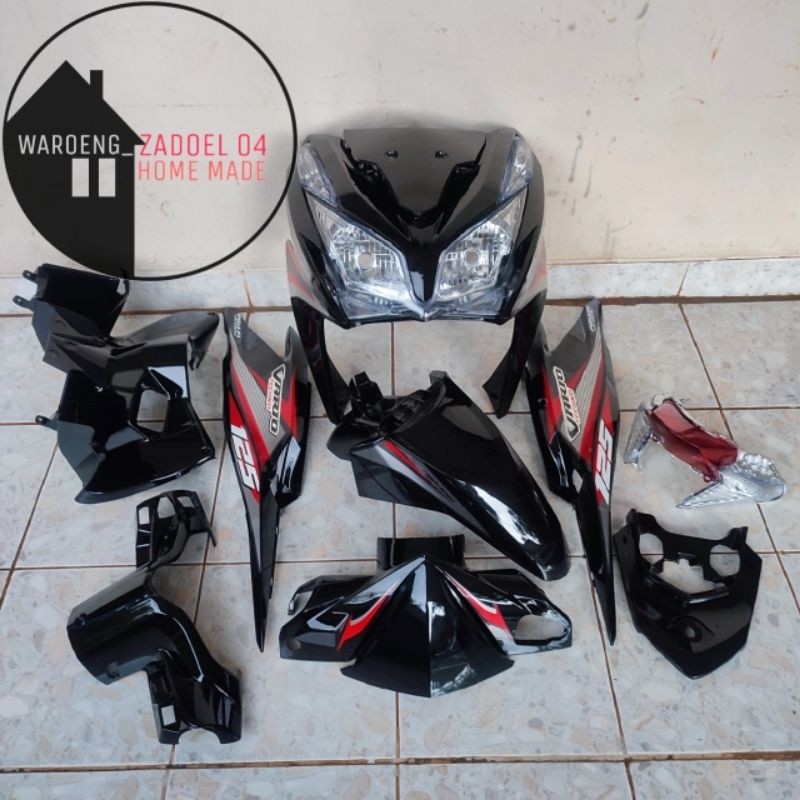 Full Body Halus + Reflektor Lampu Set Honda Vario Techno 125 Fi Old Hitam + Striping
