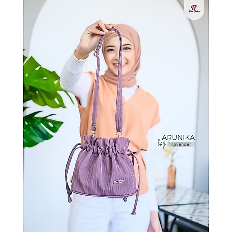 TAS ARUNIKA BY BIRU TSABITA / SLINGBAG ARUNIKA / TAS BIRU TSABITA / TAS MURAH / TAS SELEMPANG WANITA
