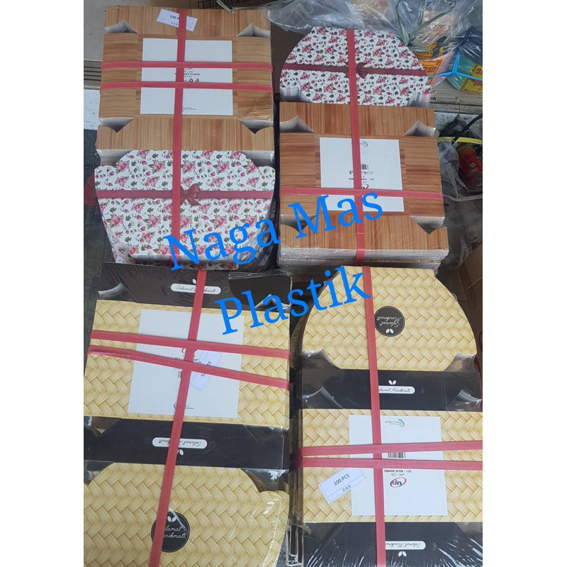 

Dus Kotak nasi 20x20 motif per 1pak isi 100 lbr