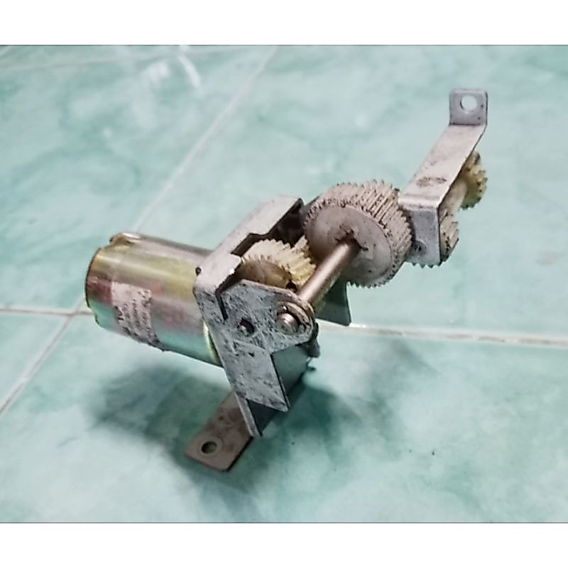 Motor Dc 12-23V Hosiden Worm gearbox 80-130rpm