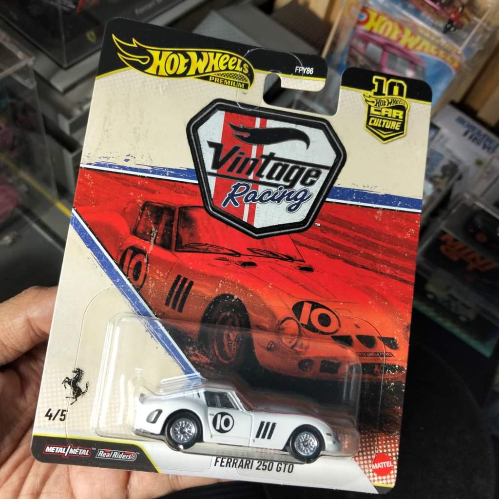 Hot Wheel Premium Vintage Racin Ferrari 250 GTO