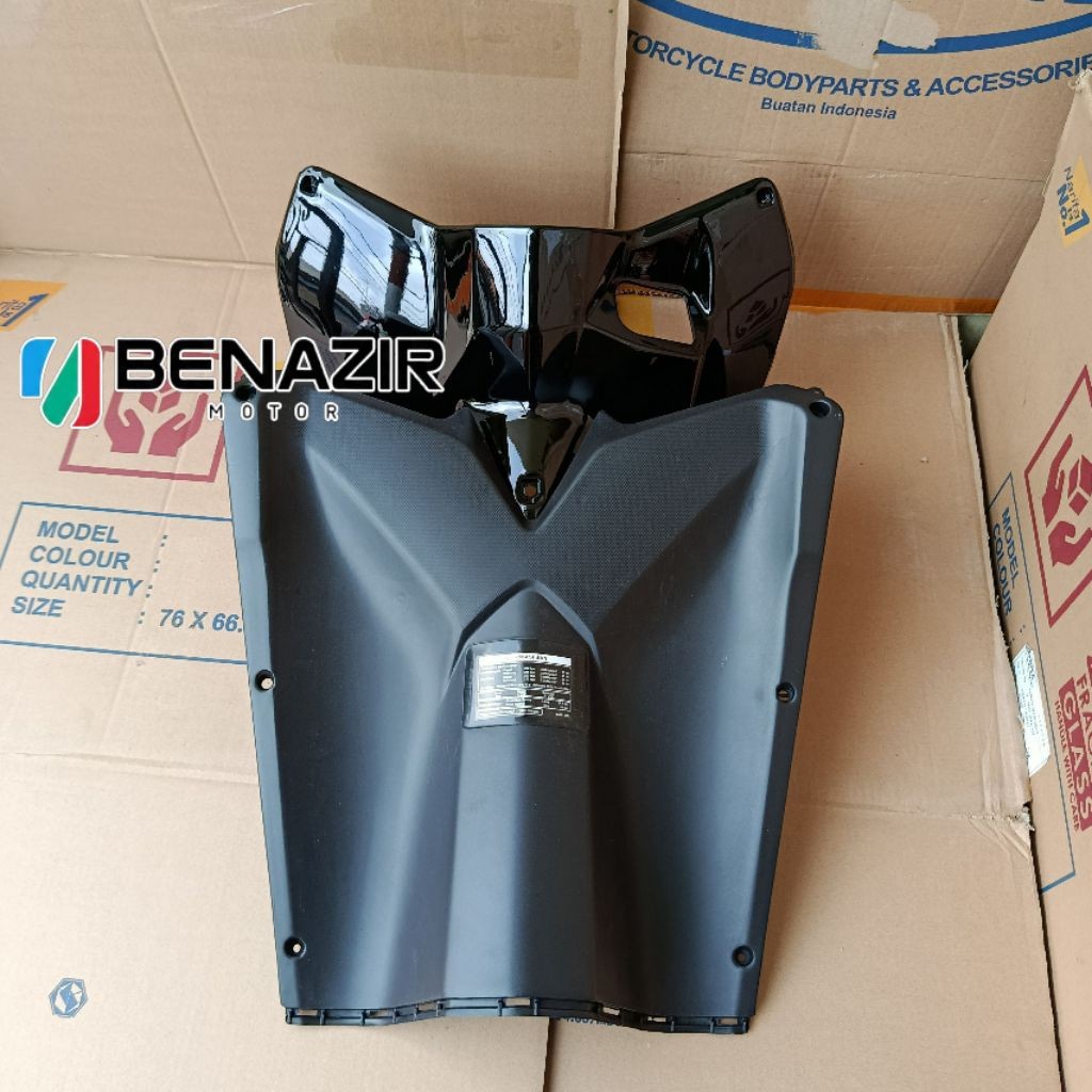 Dasbor Legshield Tengah Vario Techno 125 Fi 2010-2015