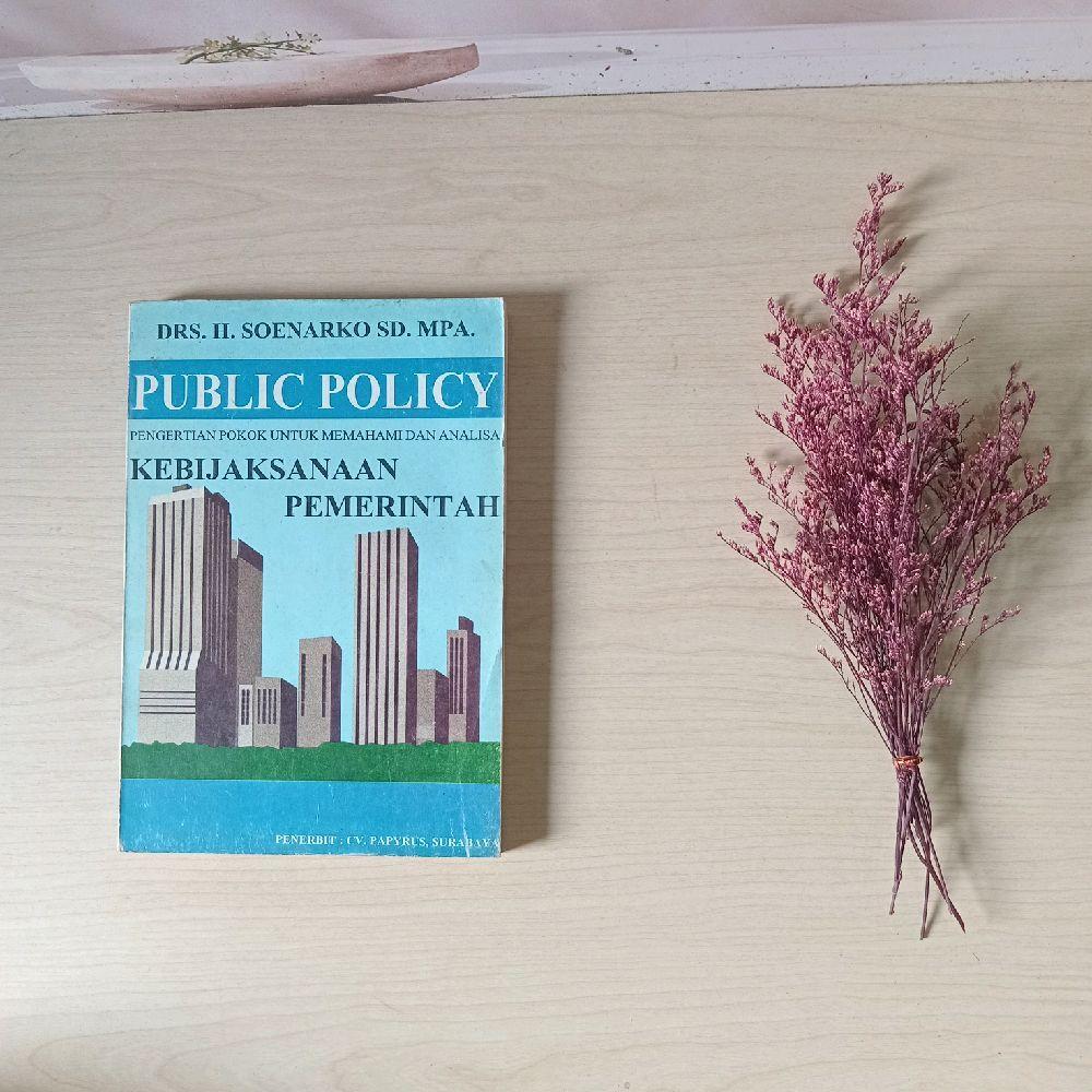 buku Public Policy - Soenarko