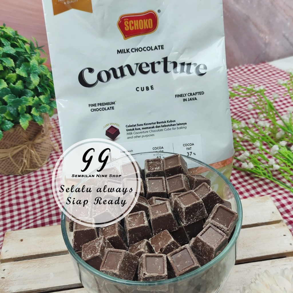 

Schoko 250 Gram MILK Chocolate COUVERTURE CUBE Cokelat Susu Coklat Kovertur Coverture Covertur Schoko Soko Choco