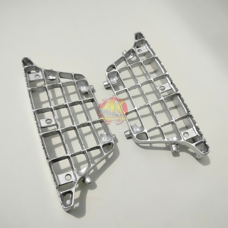 Pijakan Kaki Truck Hino Lohan Footstep Hino Lohan injakan kaki truk Hino Lohan