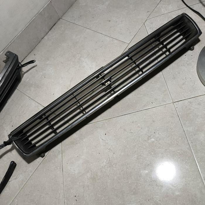 Grille Grill Gril Radiator Toyota Corona Twincam AT171 Original