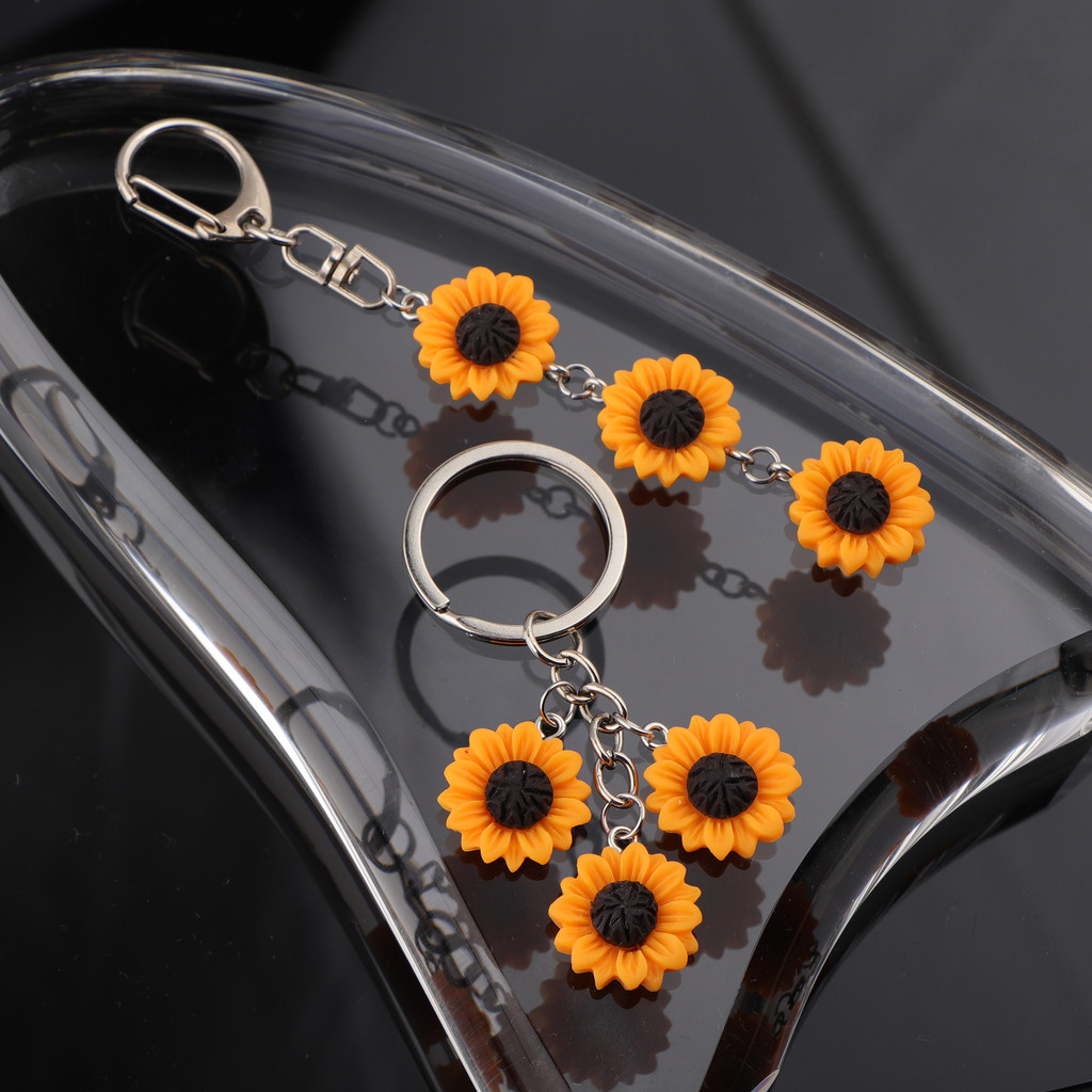 1pcs Sunflower Keychain 3 Flowers Resin Daisy Charms Pendants Keyring DIY Car Key Satchel Bag Souven