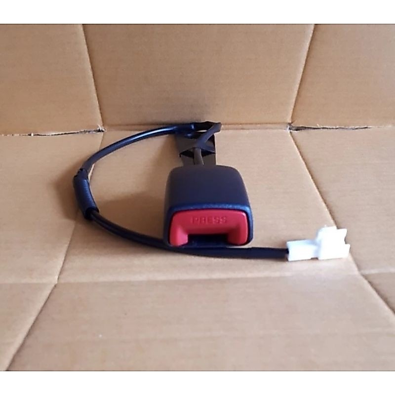 Stick Lock Safety Belt Seatbelt Innova Hilux Avanza Xenia Original