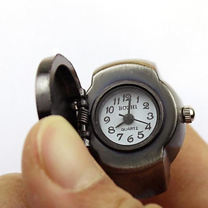 DAXZI Raja Bajak Laut Jam Cincin Bentuk Tengkorak Super Elegan Luffy Original One Piece