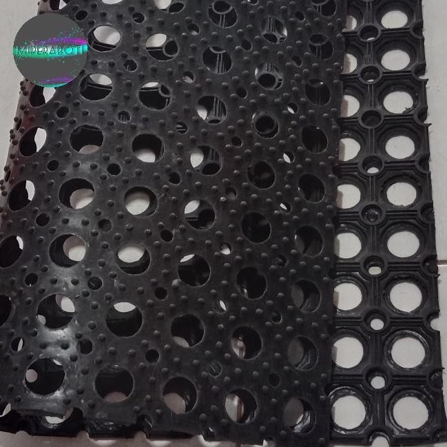 Keset Kompos Bolong Karet Anti Slip / Keset / Karpet Lubang Kompos Hitam / Keset Kamar Mandi