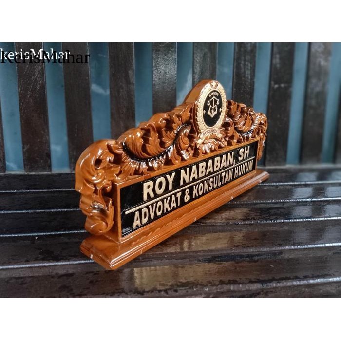 PAPAN NAMA / PAPAN NAMA MEJA UKIR / PAPAN NAMA KAYU UKIR / PAPAN NAMA MEJA KERJA / PAPAN NAMA JABATA