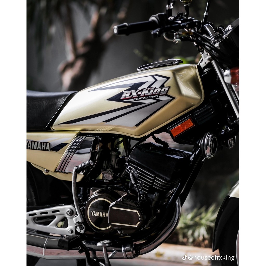 lis body/ striping /stiker + Emblem Tangki yamaha RX King new 2002 gold Limited edition kw super