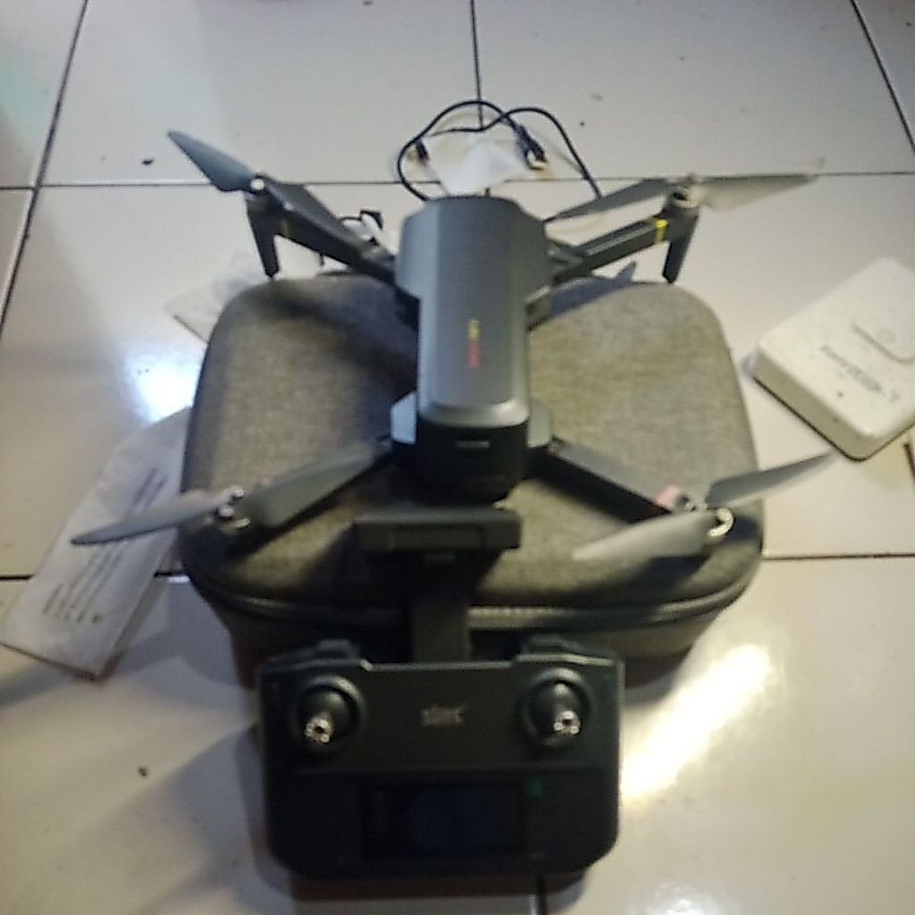 Drone sjrc f5s pro+ bekas, fisik sesui fto tpi norml siap.terbang durasi terbang 20menit