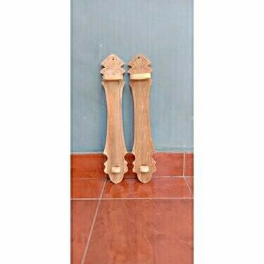 

Blawong (tempat keris) Di buat dari bahan kayu jati 10x45