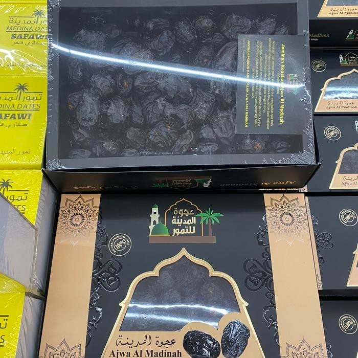 

Kurma ajwa al madina | kurma nabi fresh manis 500 grm