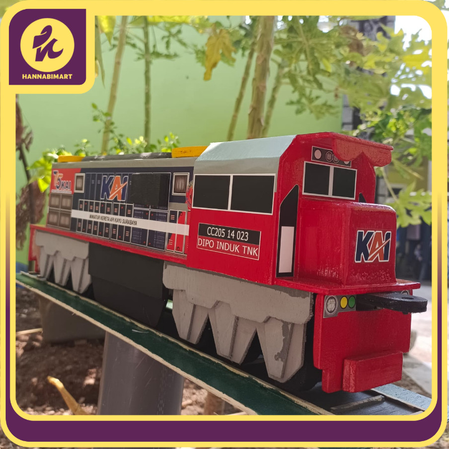 SALE Lokomotif Kereta Api CC205 Livery 1998 Red blue MINIATUR KERETA API KAYU SURABAYA