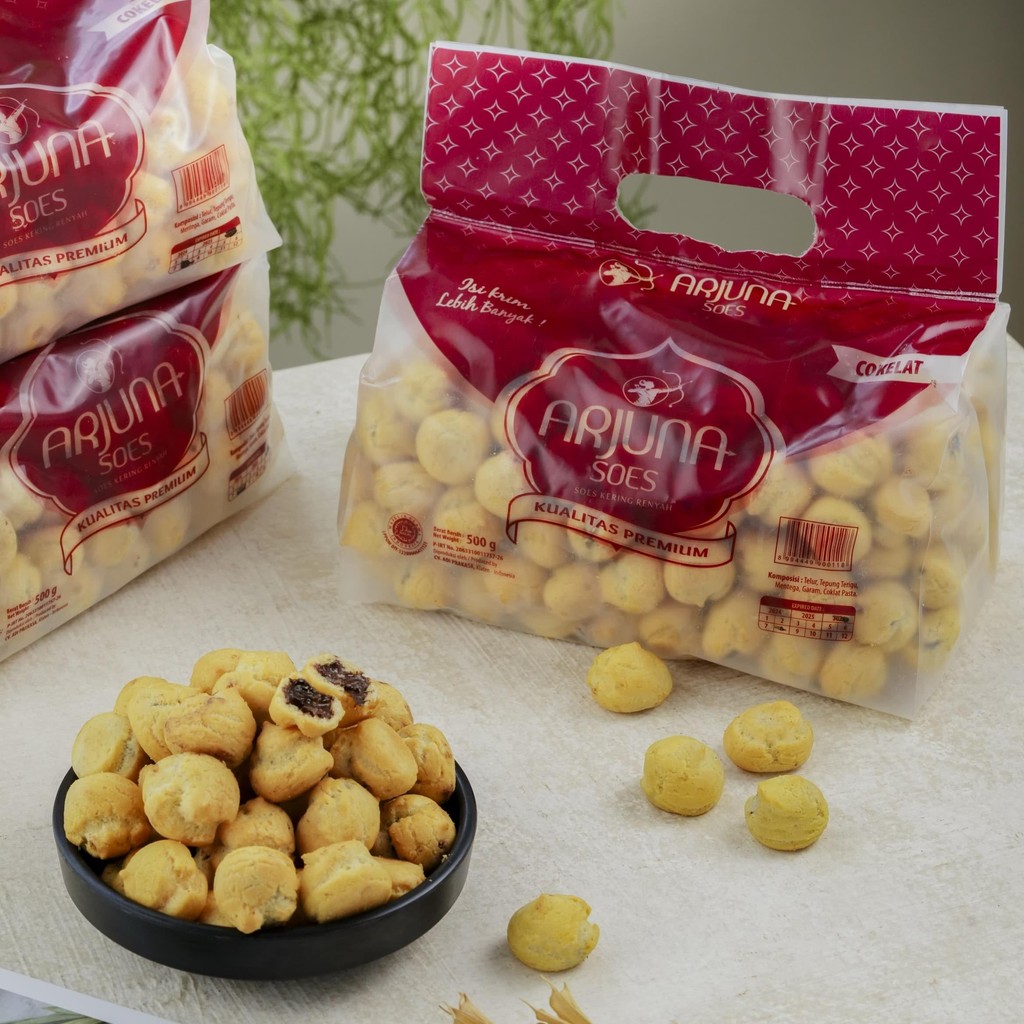 COD 2kg Soes Arjuna Soes Coklat Soes Arjuna Halal Kue Soes Kering isi Coklat lumer Enak Murah Cemila