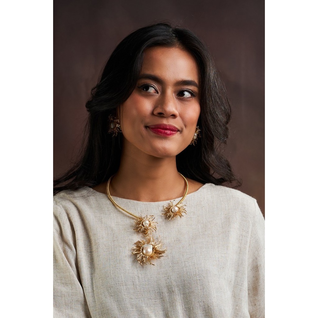 Mata Uroe Choker Pearl Gold - Gold