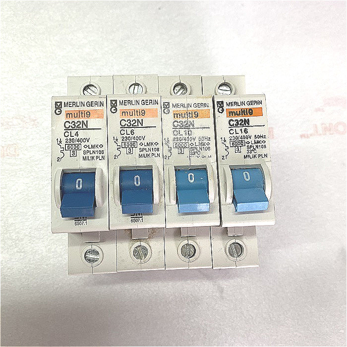 MERLIN GERIN MCB Merlin Gerin Biru CL4 1 Phase 2A 4A 6A 10A 16A 25A 2 4 6 10 16 25 Amper Pemutus Ali