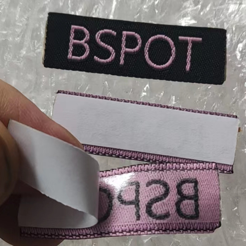 

500pcs Custom Pink Self Adhesive Sticker Cloth label 4 * 1.2 CM Sticky on Garment Labels