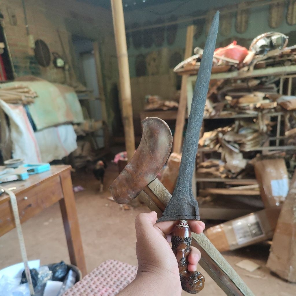 

keris ganggeng kanyut sepuh majapahit jpr001