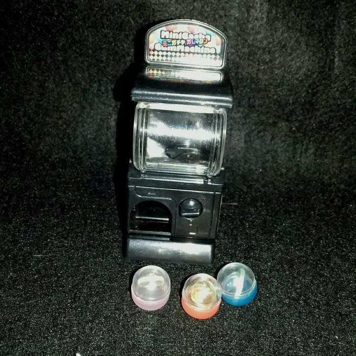 MAINAN... Mini Gacha Gum Machine