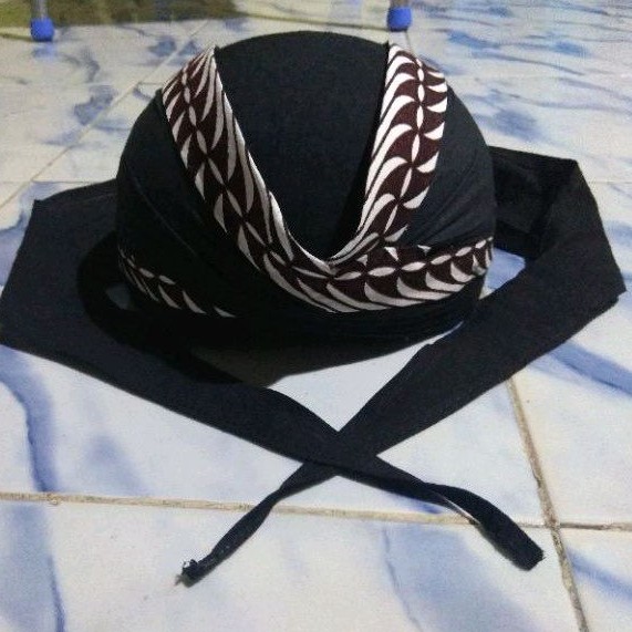 BLANGKON BISA DI CUCI ISIAN SPON JOGJA SAMURAI PUTIH SLIWIR