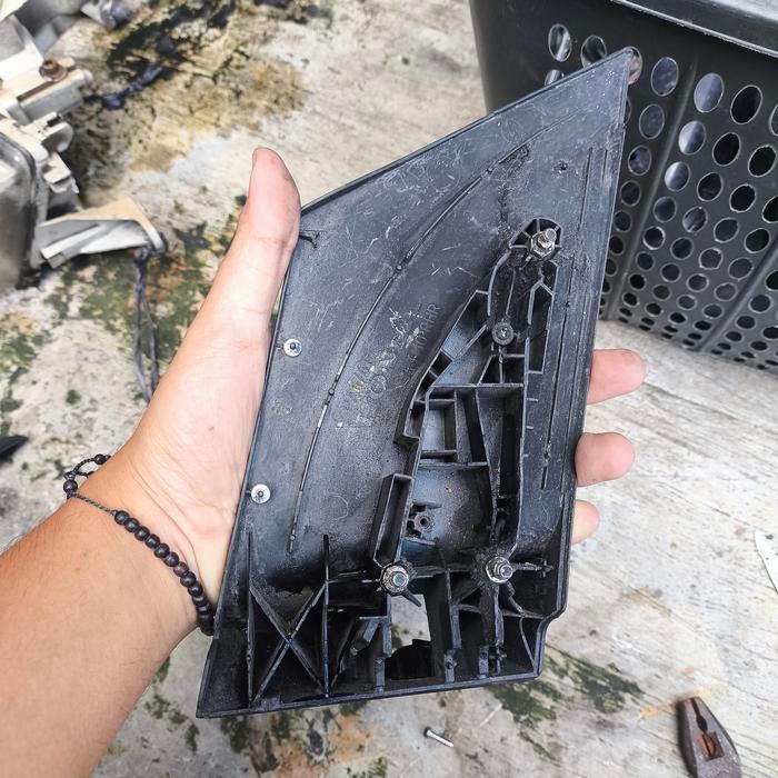 kaki dudukan spion honda city 2009-2013 kanan LH