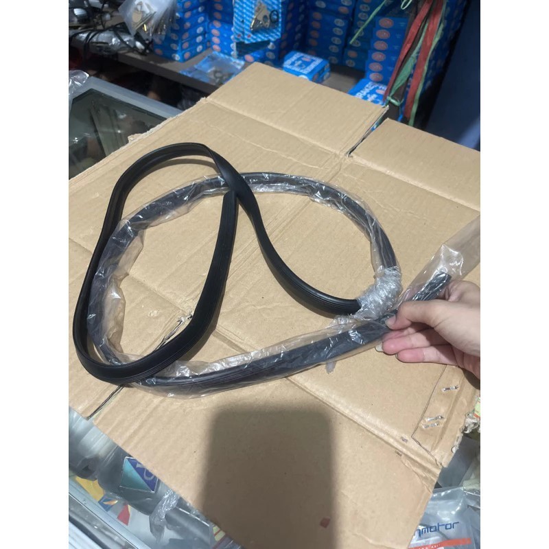 LIS DADA SAYAP KARET VESPA MURAH / Lis Karet Cream Vespa