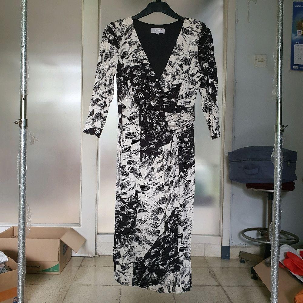 Z baju wanita pakaian cewek gaun dress per una m&s marks spencer hitam putih preloved seken Casual K