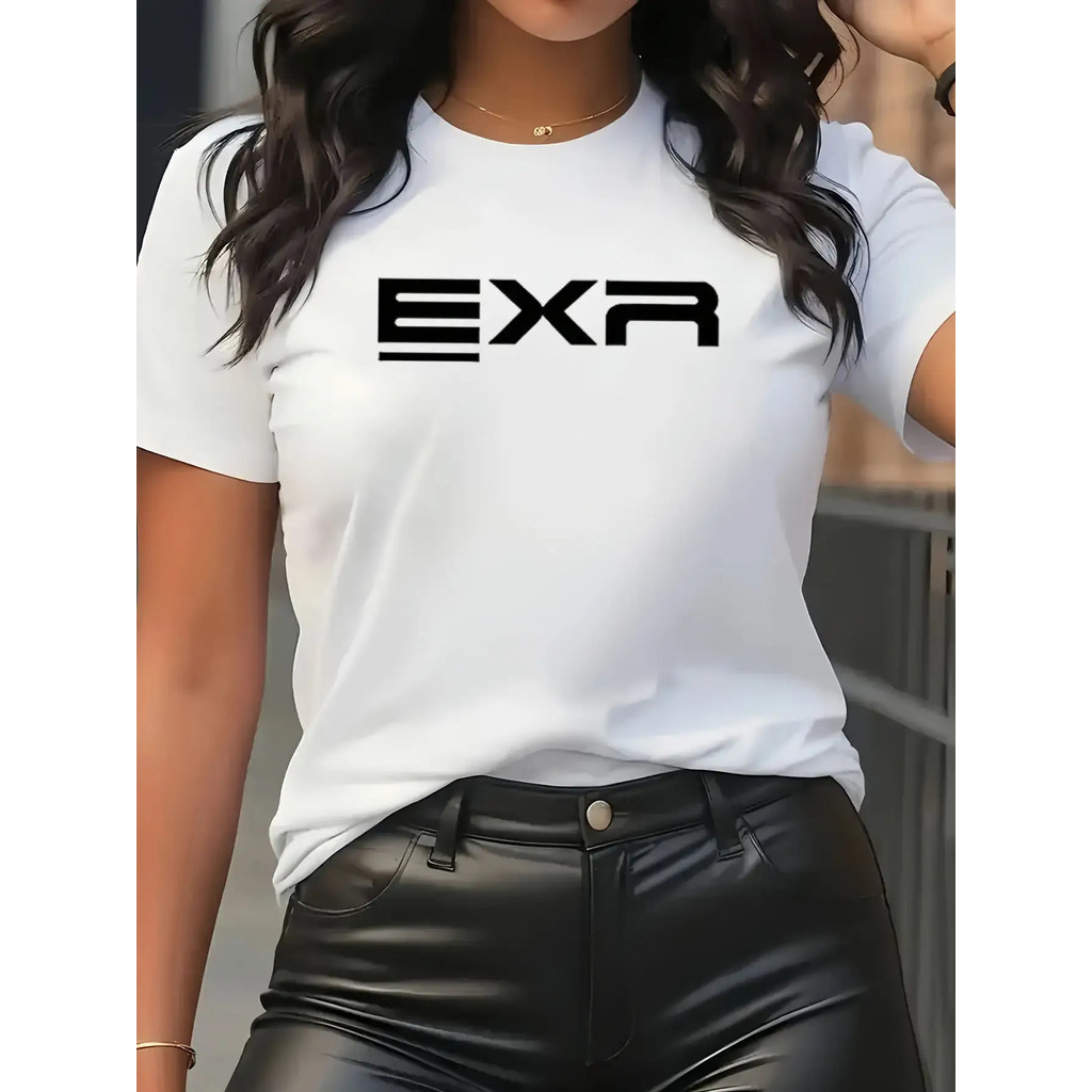 Kaos Putih Wanita dengan Cetakan Grafis EXR Tebal - Atasan Santai Lengan Pendek Leher Bulat yang Rin