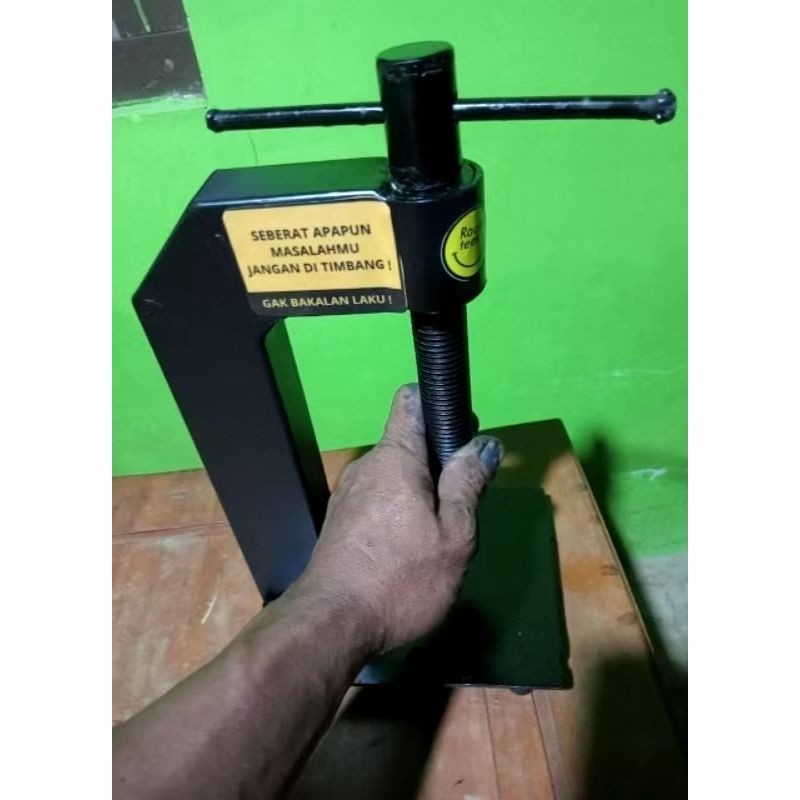 press alat tambal ban motor dan mobil