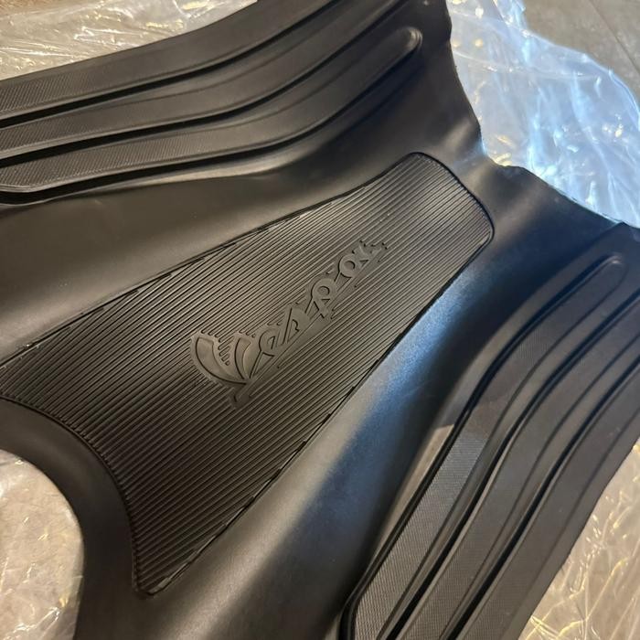 Promo VIRTU karpet Floormat lantai Black Vespa Sprint Primavera 3v iget abs 2015 - 2023