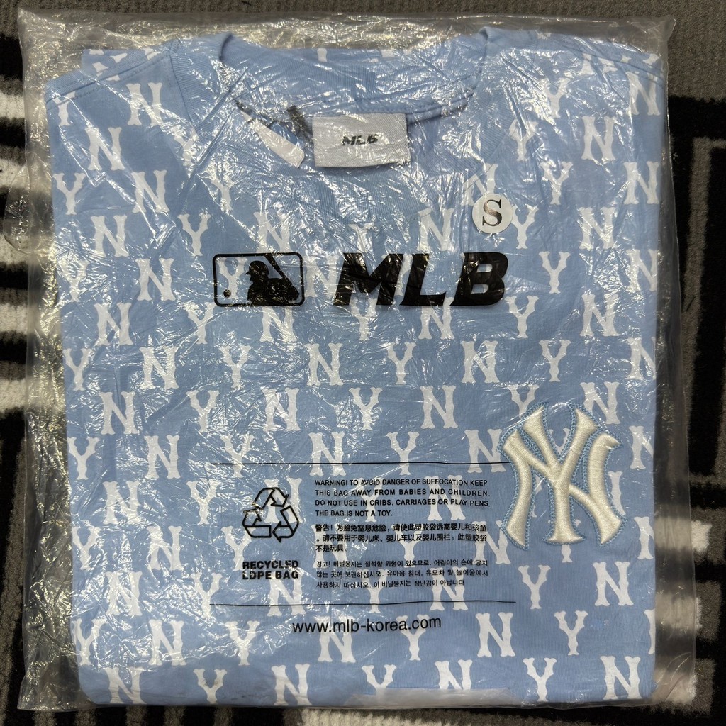 MLB NY New York Yankess Monogram White Blue Tshirt Tee Authentic / Baju Kaos MLB Original