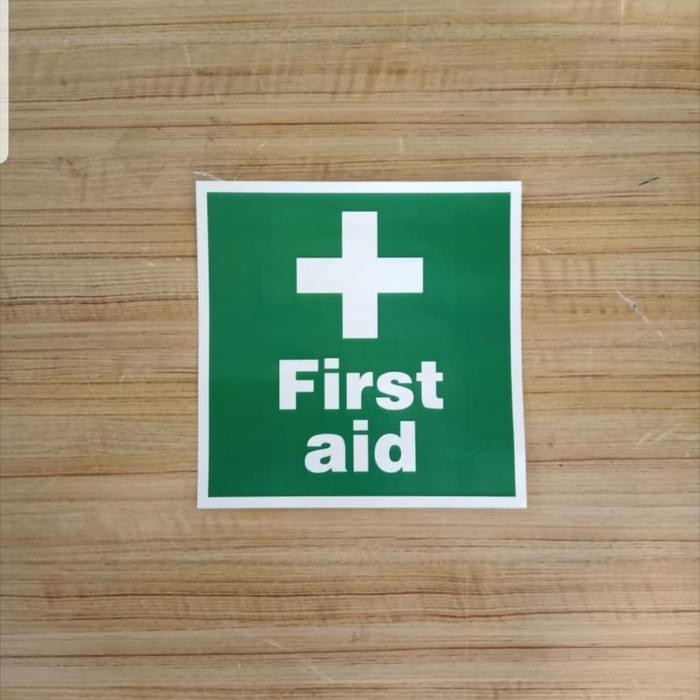 

SIGN STICKER K3 RAMBU SAFETY FIRT AID UK 15X15CM
