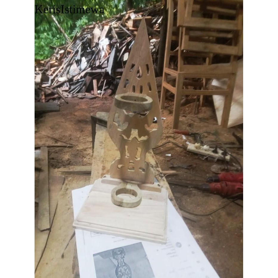 blawong keris isi 1 dari kayu o kartasura Surakarta Yogyakarta nagasasra sabuk inten keris kriss nog