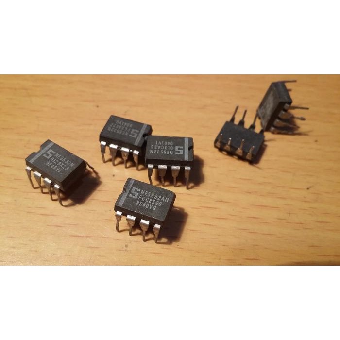 LEW99 NE5532 NE 5532 Signetics Used/Copotan