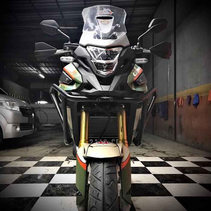 Promo crashbar cb150x half fairing new