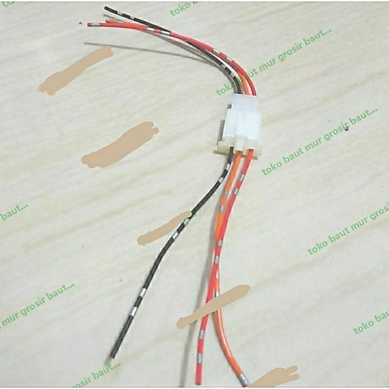 Socket Sambungan / Socket 3 Pin Kabel bintik