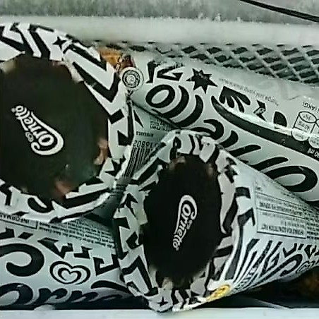 Es Krim Ice Cream Walls Cornetto Classico Black White