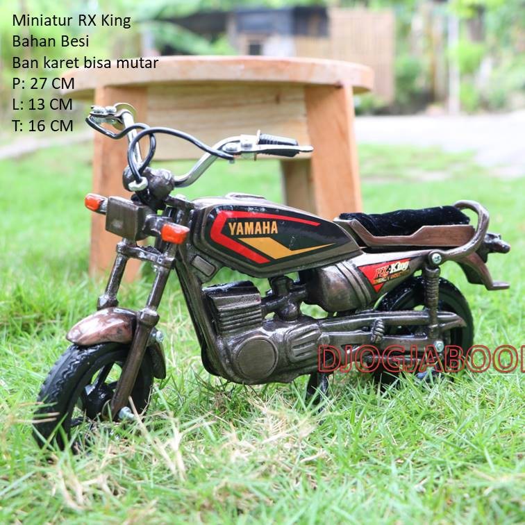 Miniatur Motor Yamaha RX King. Diecast RX King. Pajangan Miniatur RX King. djogjabook