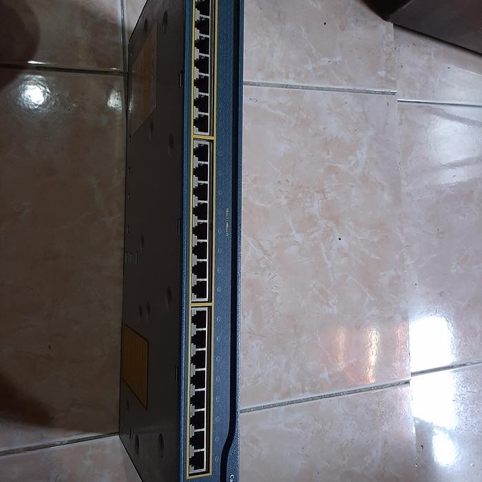 LEW99 Switch Cisco Catalyst 2950 24 port