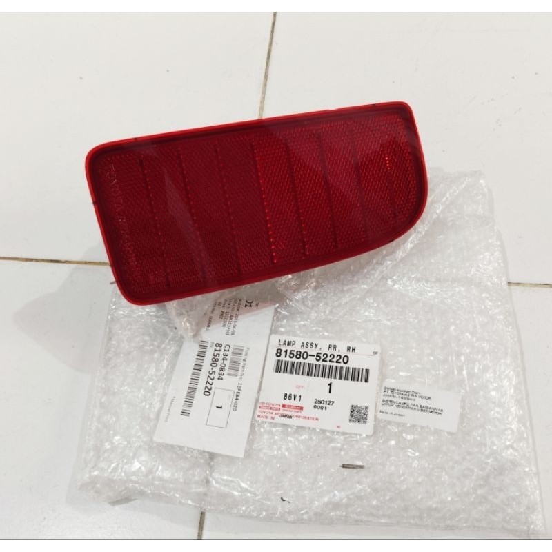 reflektor lampu mata kucing bumper bemper belakang toyota yaris bakpao 2012 2013 ori