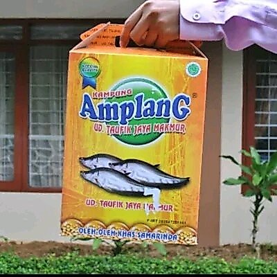 Amplang kuku macan ikan belida khas samarinda