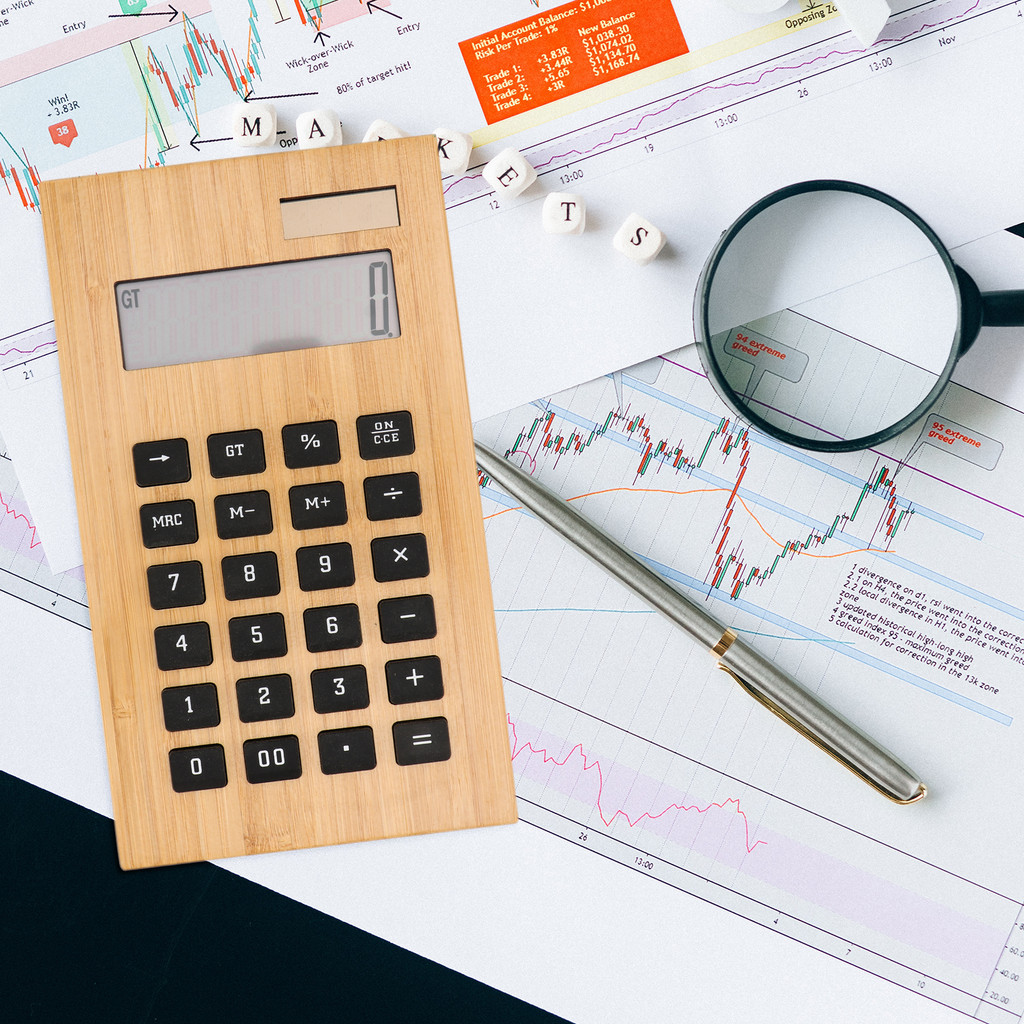 

1pc Solar Bamboo For Office Portable Electronic Calculator Office Stationery Practical Calculator Clear